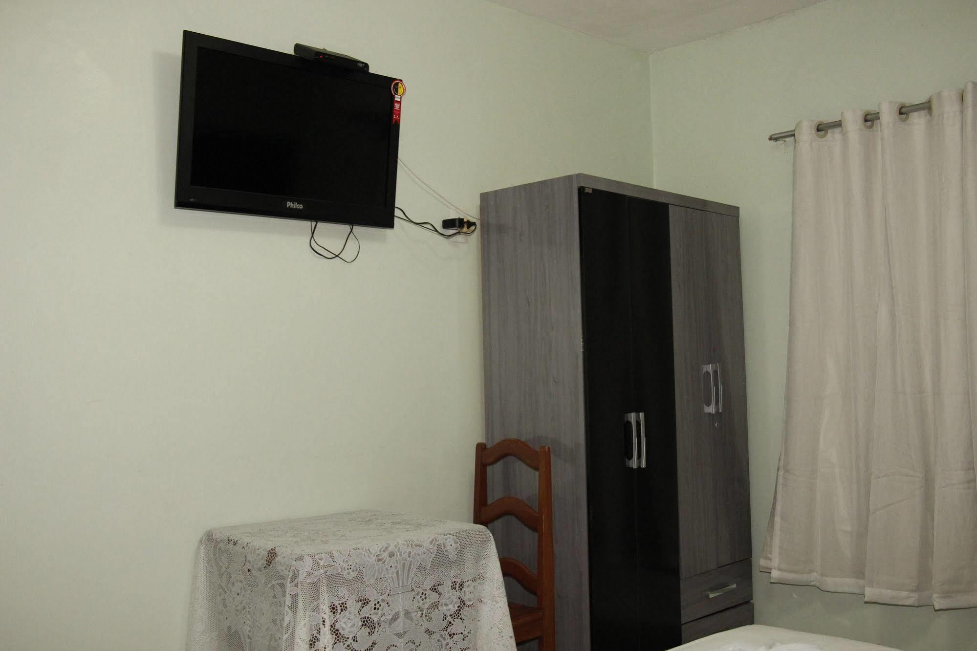מנאוס Hotel Safari מראה חיצוני תמונה