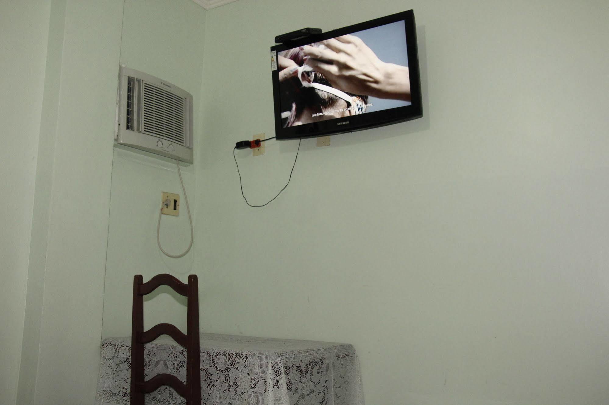 מנאוס Hotel Safari מראה חיצוני תמונה