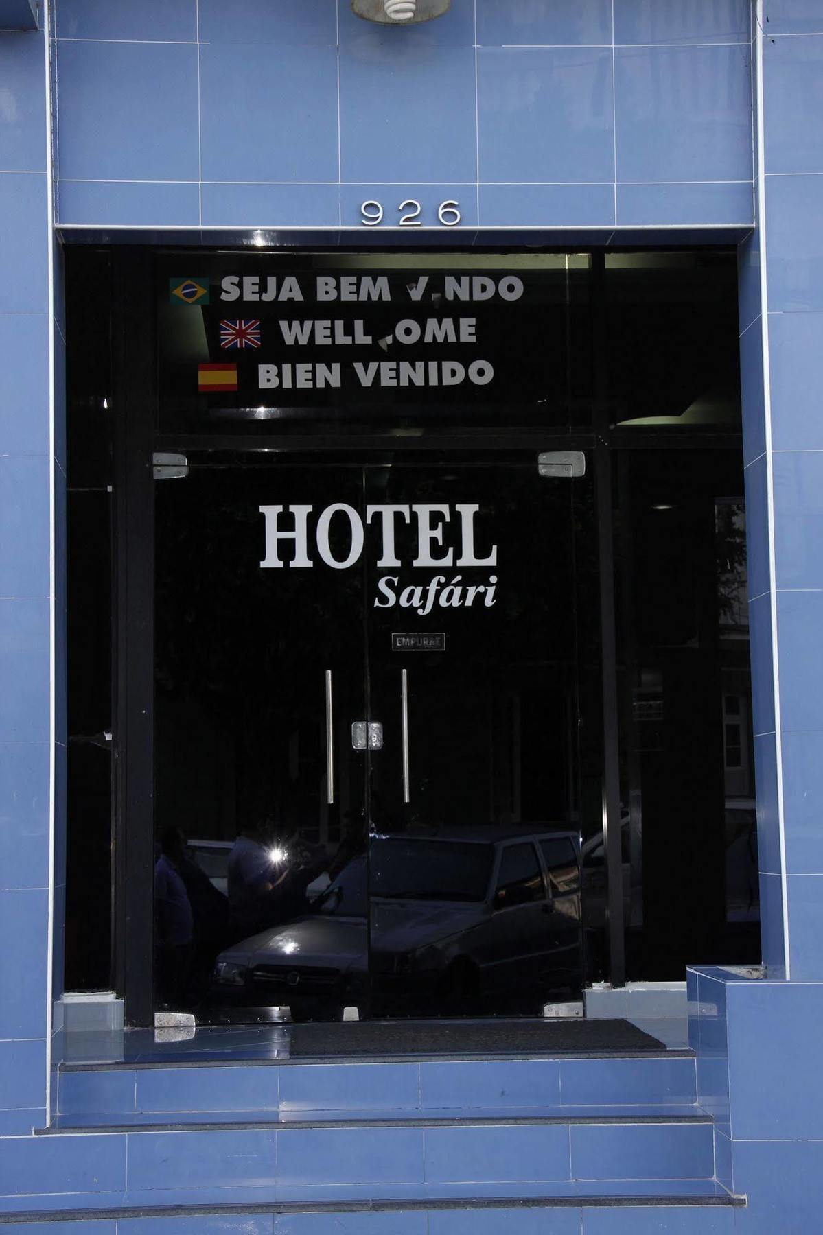 מנאוס Hotel Safari מראה חיצוני תמונה